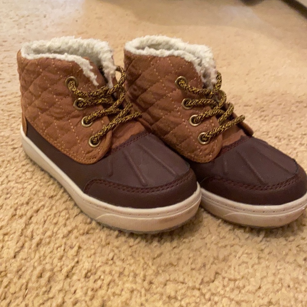 OshKosh toddler boy boots